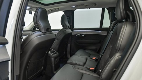 New 2025 Volvo XC90 T8 Plus w/ Protection Package Premier image 22