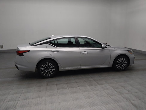 Used 2023 Nissan Altima 2.5 SV image 10