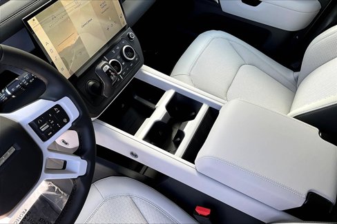 New 2026 Land Rover Defender 110 S image 8
