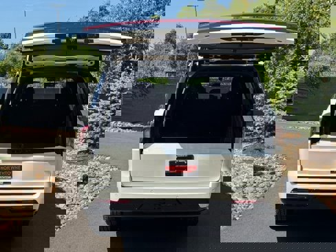 New 2025 Lincoln Navigator L Reserve image 17