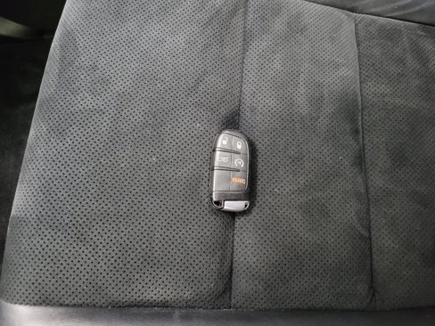 Used 2018 Jeep Grand Cherokee Altitude image 32
