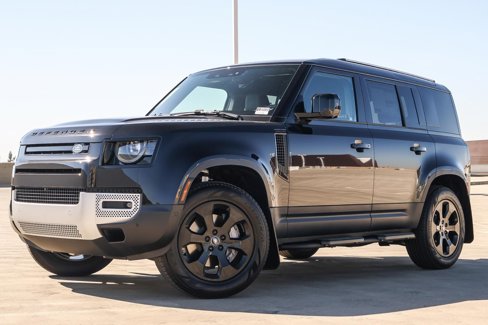 New 2025 Land Rover Defender 110 S image 1
