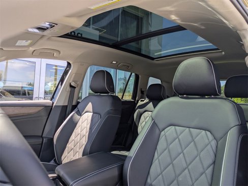 New 2025 Volkswagen Atlas SEL Premium R-Line image 24