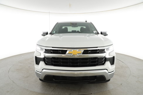 Used 2025 Chevrolet Silverado 1500 LT image 2