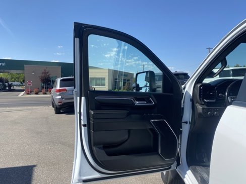 Used 2024 Chevrolet Silverado 2500 LT w/ Convenience Package image 23