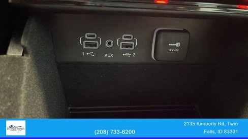 Used 2023 Jeep Grand Cherokee Limited w/ Black Appearance Package image 41