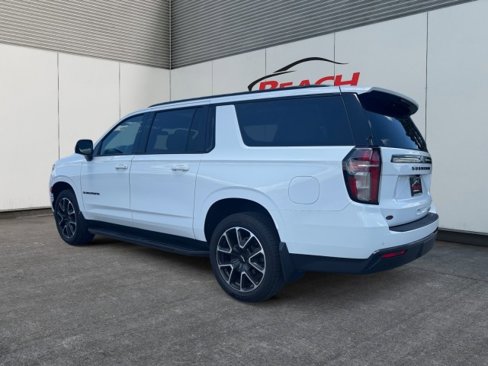 Used 2021 Chevrolet Suburban RST w/ Luxury Package image 13