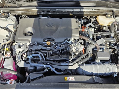 Used 2025 Toyota Camry SE image 28