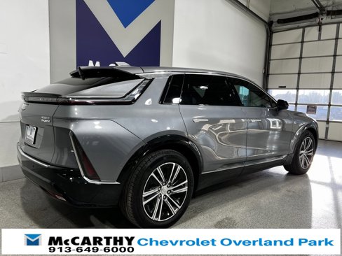Used 2023 Cadillac Lyriq 2WD image 8