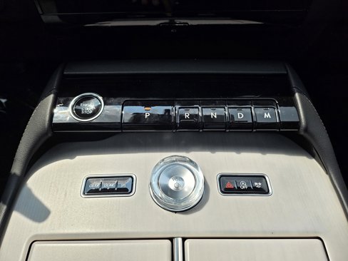 New 2025 Lincoln Navigator Reserve image 19