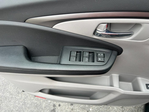 Used 2016 Honda Pilot EX-L image 18