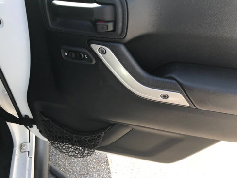 Used 2014 Jeep Wrangler Unlimited Sahara w/ Connectivity Group image 9