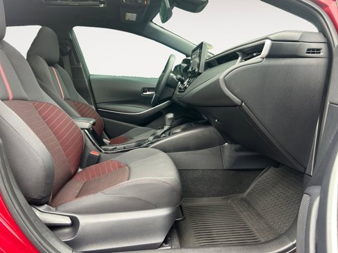 Used 2024 Toyota Corolla SE w/ SE Premium Package image 10