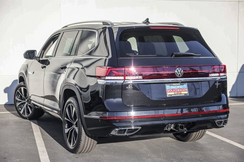 New 2025 Volkswagen Atlas SEL Premium R-Line image 3