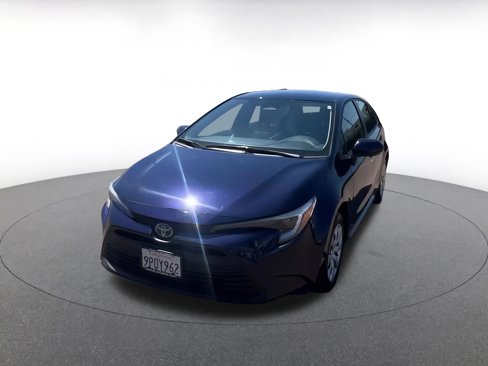 Used 2025 Toyota Corolla LE image 7