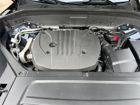Certified 2025 Volvo XC90 B5 Core image 34
