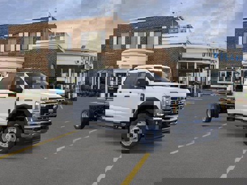 New 2026 Ford F550 4x4 Crew Cab image 32