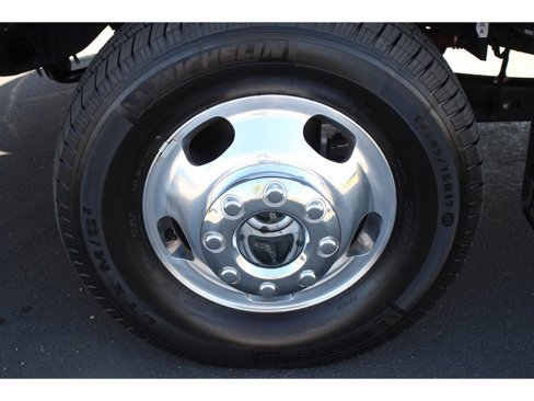 Certified 2024 Ford F350 Platinum image 29