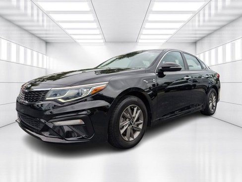 Used 2020 Kia Optima LX image 1