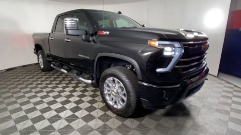 New 2025 Chevrolet Silverado 3500 LT w/ Z71 Chrome Sport Edition image 3