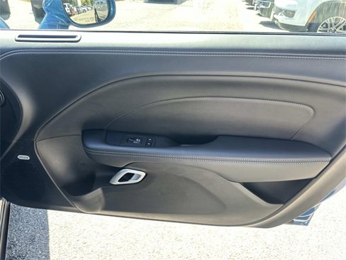 Used 2023 Dodge Challenger GT w/ Plus Package image 8