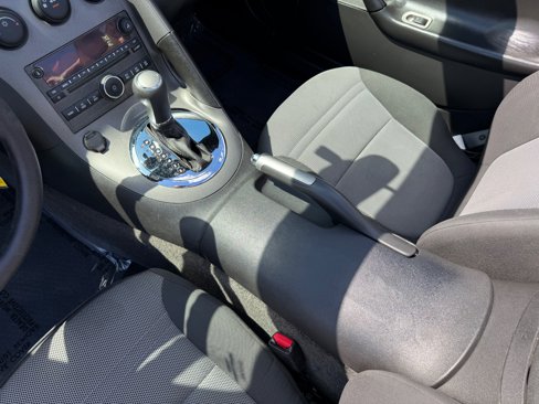 Used 2008 Pontiac Solstice Convertible w/ Preferred Package image 15