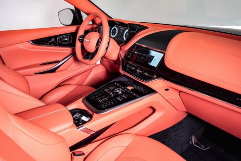 New 2025 Aston Martin DBX 707 image 13