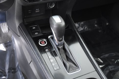 Used 2022 Nissan Kicks SV image 14