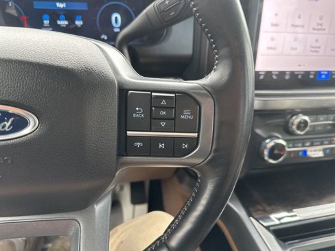 Certified 2024 Ford F250 Lariat w/ Chrome Package image 55