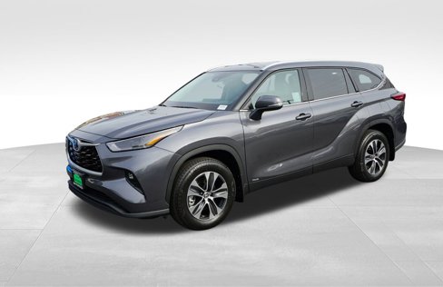 New 2025 Toyota Highlander XLE image 5