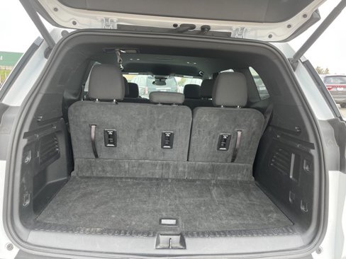 Used 2025 GMC Acadia Elevation image 33
