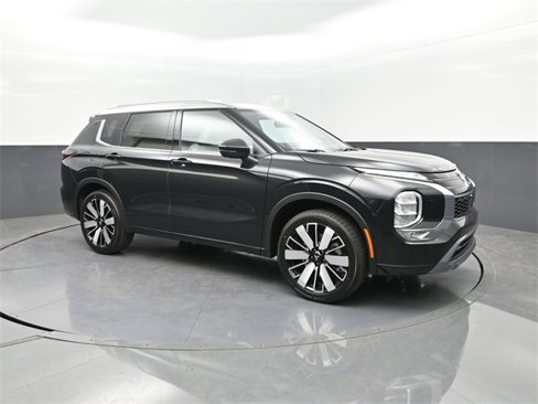 New 2025 Mitsubishi Outlander SEL image 24