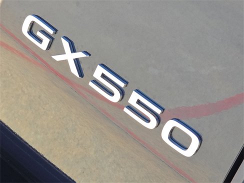 Used 2025 Lexus GX 550 w/ Accessory Package (2T) image 10