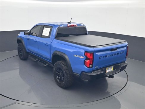 Used 2025 Chevrolet Colorado ZR2 w/ Technology Package image 19