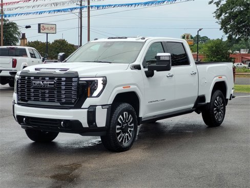 New 2026 GMC Sierra 2500 Denali Ultimate image 3