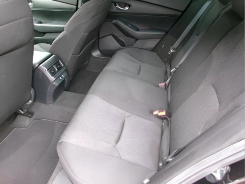 Used 2025 Honda Accord LX image 9