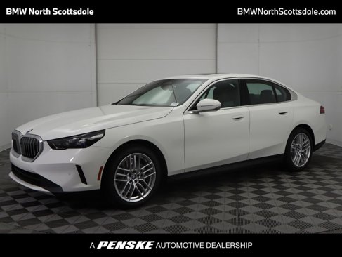 Used 2025 BMW 530i w/ Premium Package image 1