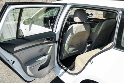 Used 2016 Volkswagen Golf Limited Edition image 19