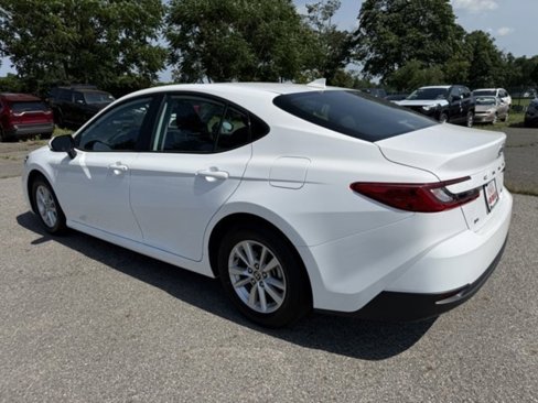 Certified 2025 Toyota Camry LE image 18