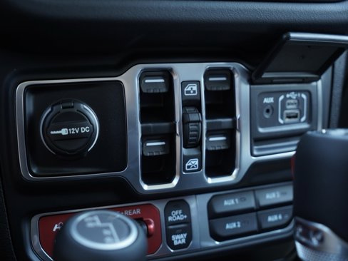 New 2025 Jeep Wrangler Unlimited Rubicon image 18