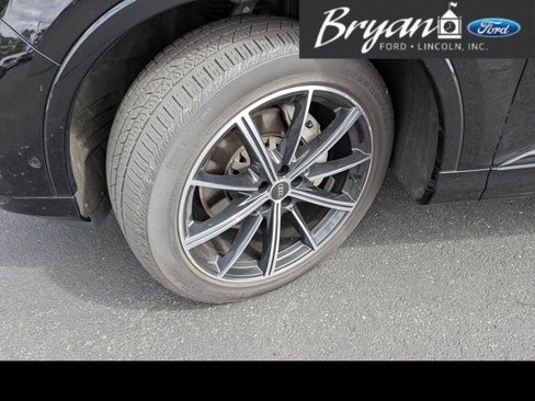 Used 2021 Audi Q7 3.0T Premium Plus image 11
