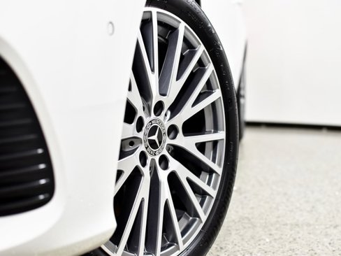 Certified 2025 Mercedes-Benz CLA 250 image 5