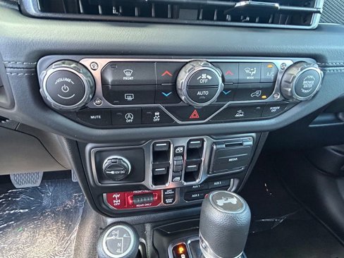 New 2025 Jeep Wrangler Unlimited Rubicon image 49