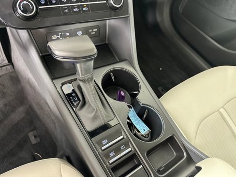 Certified 2025 Hyundai Sonata SE image 39
