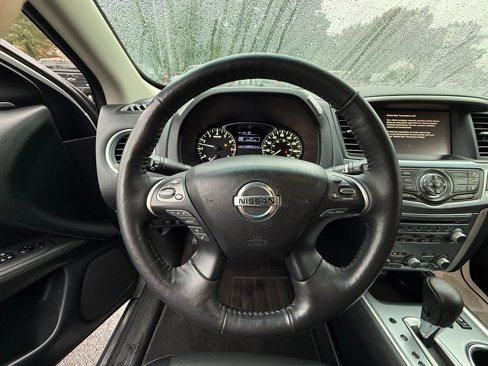 Used 2020 Nissan Pathfinder SL image 15