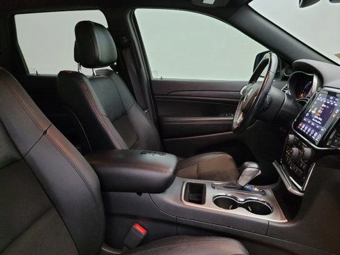 Used 2019 Jeep Grand Cherokee Altitude image 21