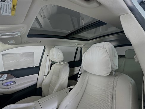 New 2026 Mercedes-Benz GLS 580 4MATIC image 22