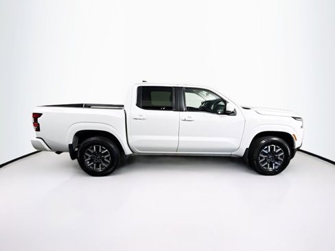 Used 2022 Nissan Frontier SV image 9