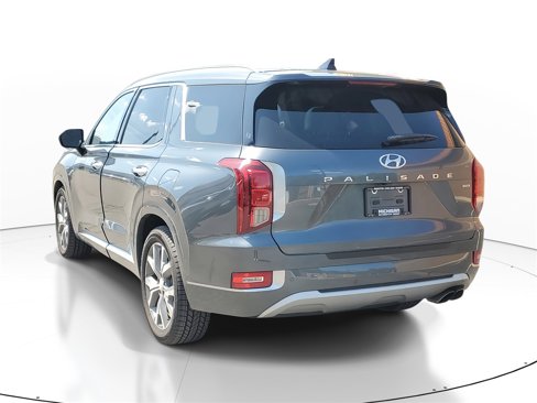 Used 2021 Hyundai Palisade Limited image 3