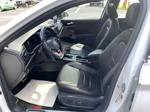 Used 2022 Volkswagen Jetta GLI Autobahn image 10